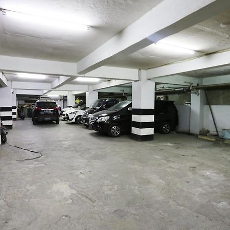 Oyo 3865 Wisma Niaga Giacarta Esterno foto