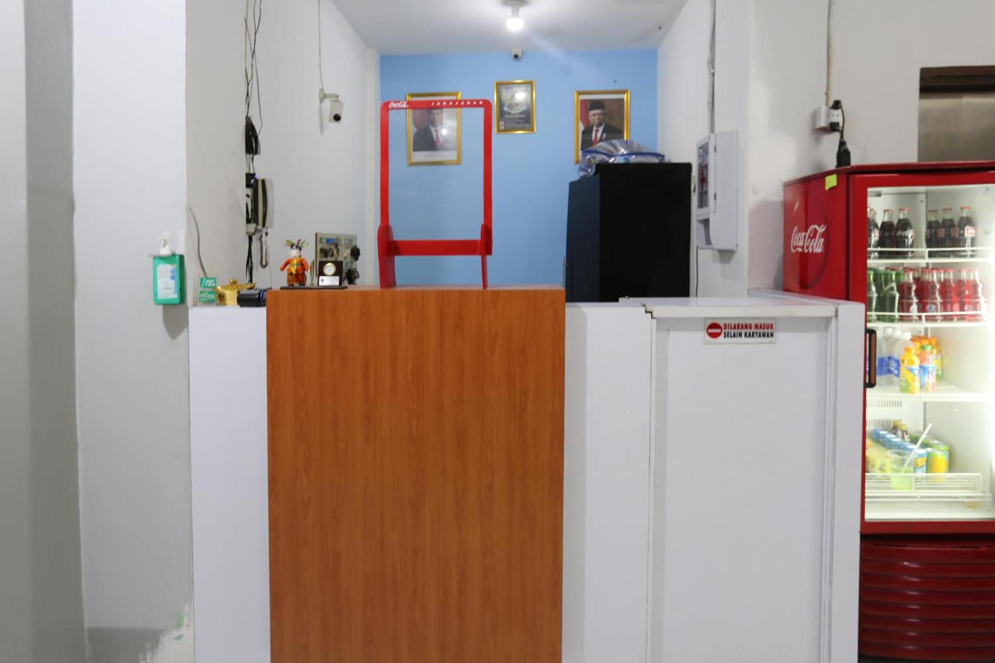 Oyo 3865 Wisma Niaga Giacarta Esterno foto