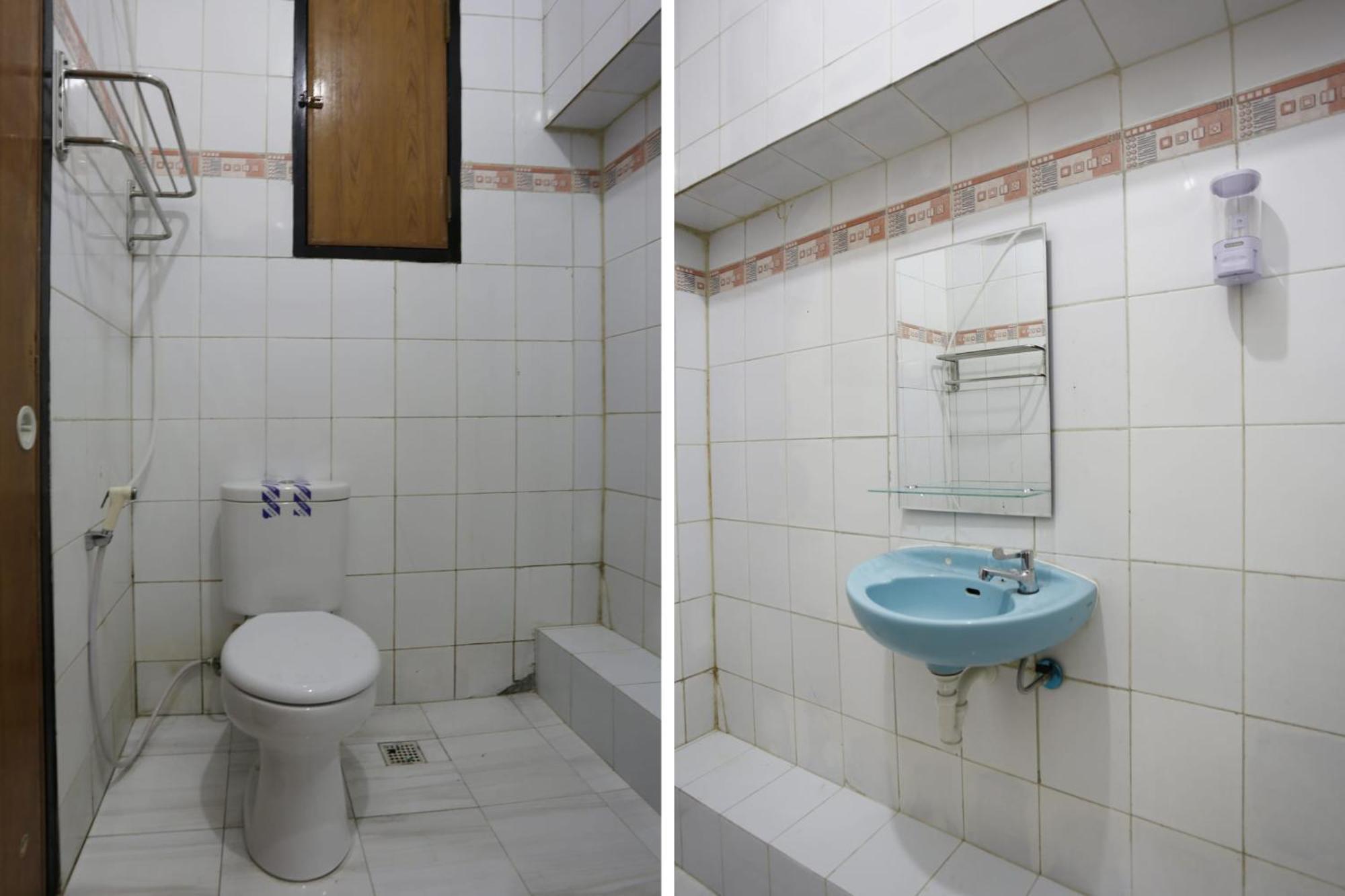 Oyo 3865 Wisma Niaga Giacarta Esterno foto